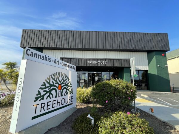 Treehouse Dispensary Store Front and Monument Sign
